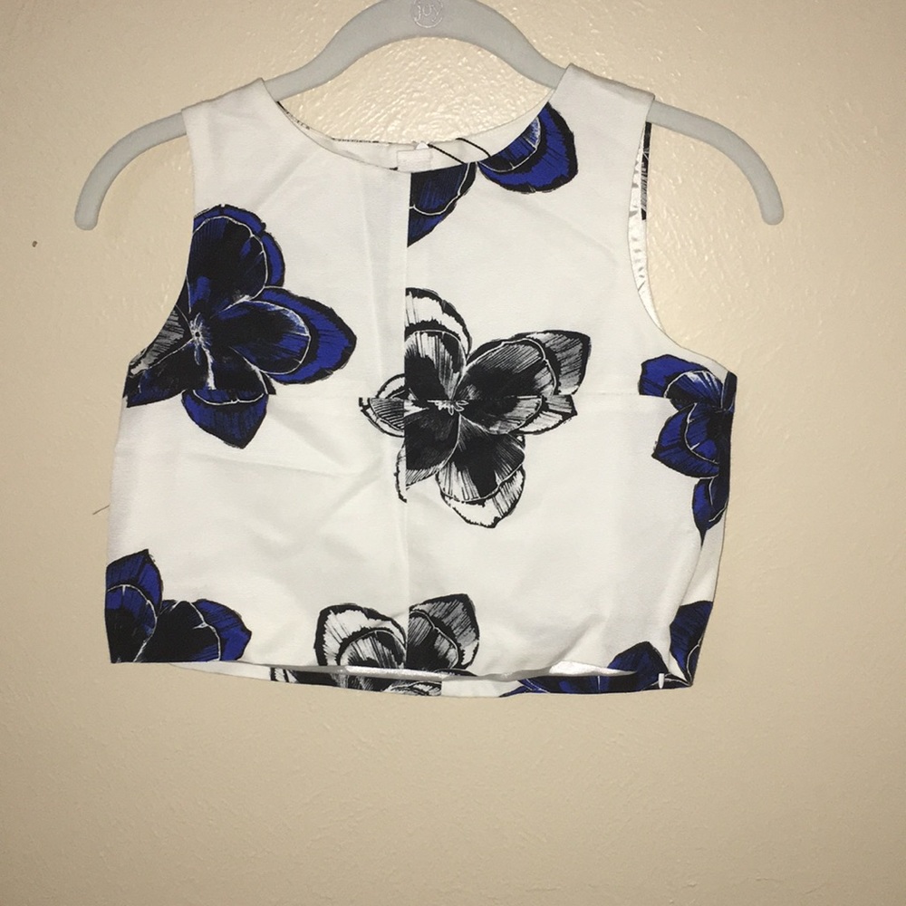 Skirt and blouse set